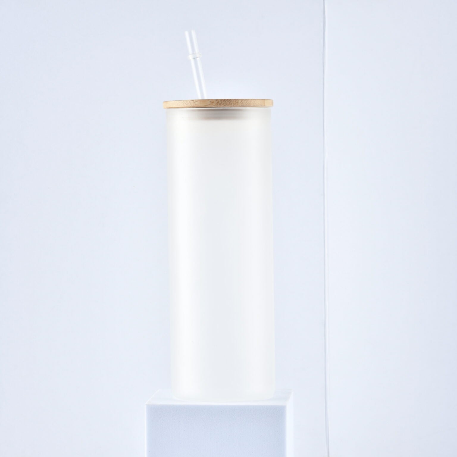 25oz Frosted Can Beer Glass Cup with Bamboo Lid – Custom Sublimation Drinkware