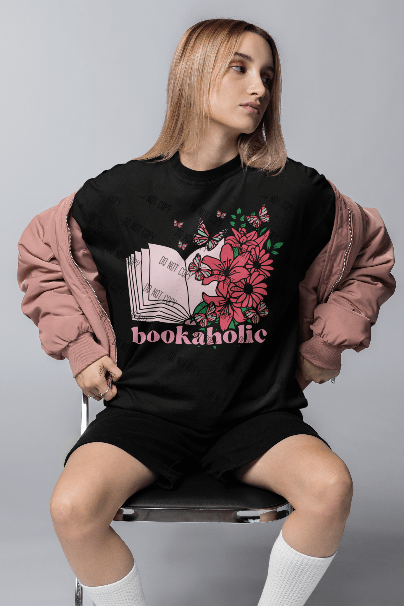 "Bookaholic" – DTF Transfer for Book Lovers | Fun & Bold Design for Avid Readers