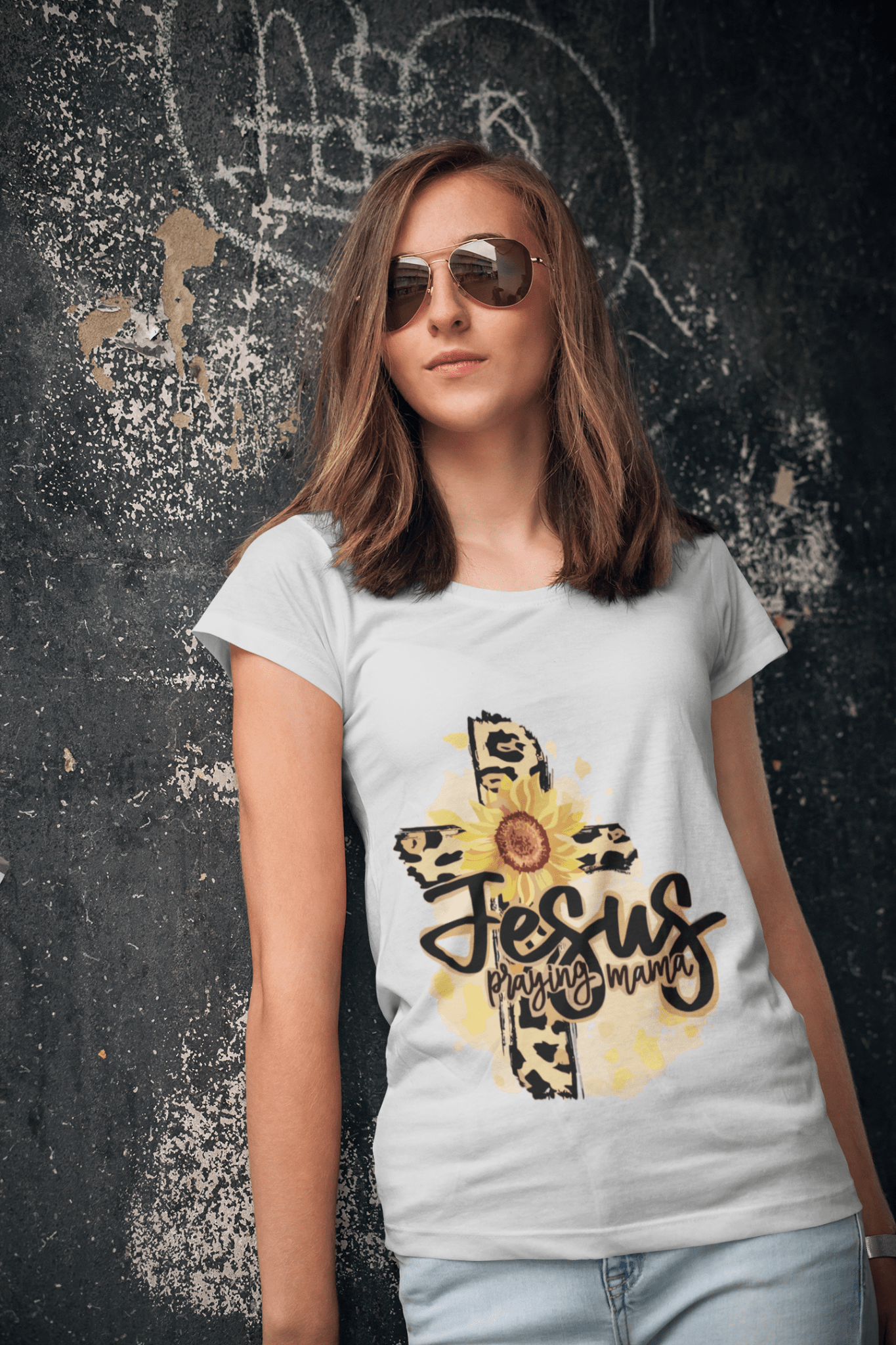 Jesus praying mama DTF - KT SUBLIMATION, DTF AND MORE LLC